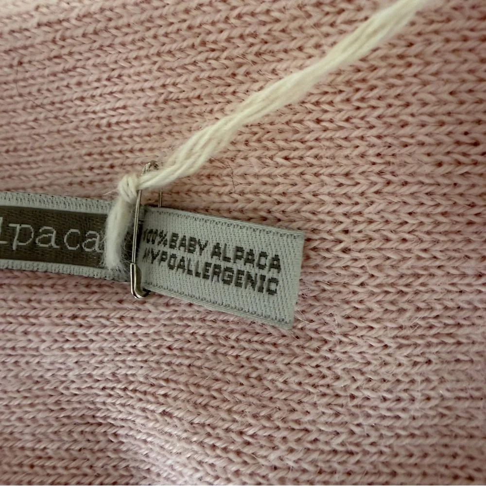 NWT Alicia Adams 100% Baby Alpaca Throw in Light Pink